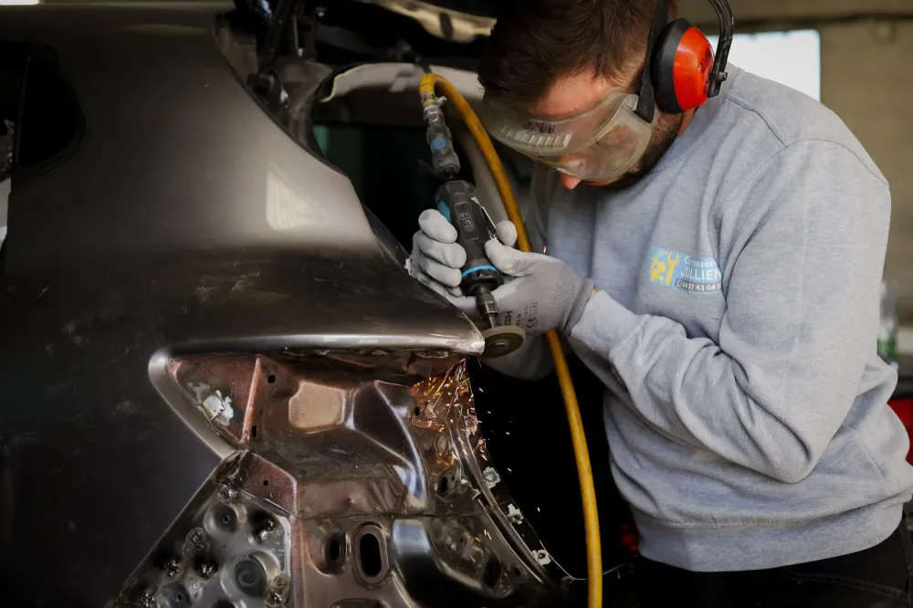 Réparation carrosserie (1)webp